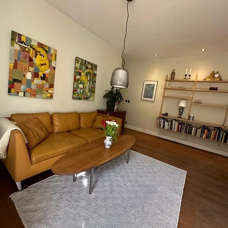 70sqm In Heart Of 아파트